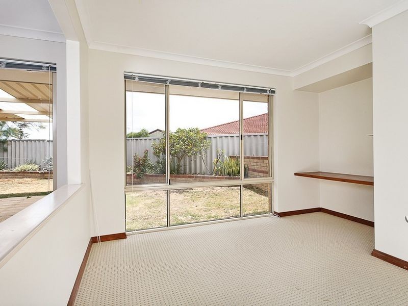 14 Cuvier Place, San Remo WA 6210