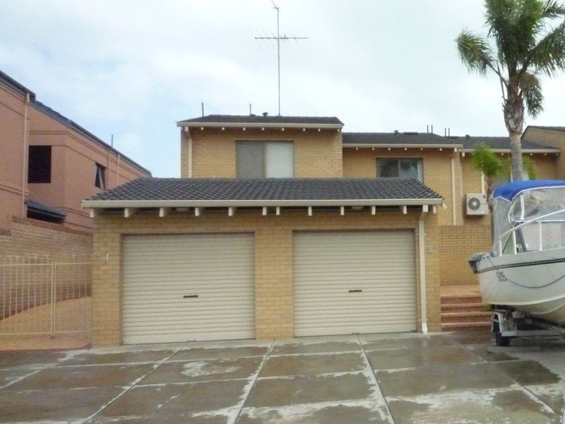 2/76 Ormsby Terrace, Silver Sands WA 6210