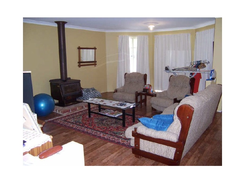 22 Cavender Street, Singleton WA 6175