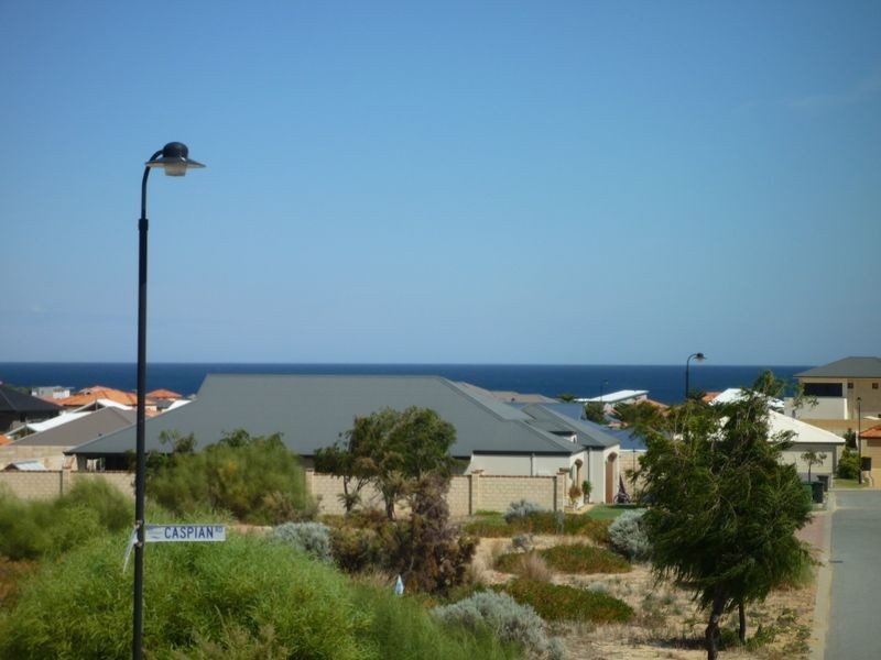 24 Caspian Drive, Wannanup WA 6210