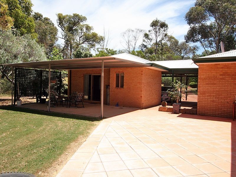 2 Tallangatta Place, Bouvard WA 6211