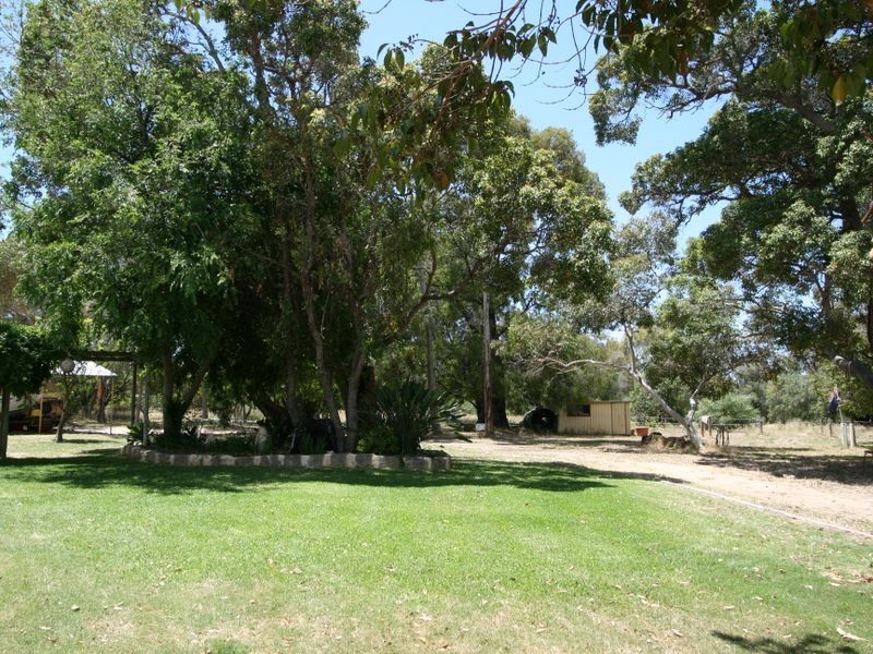 2 Tallangatta Place, Bouvard WA 6211