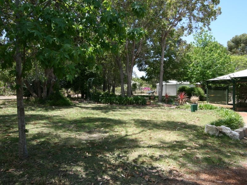 2 Tallangatta Place, Bouvard WA 6211