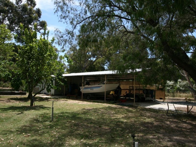 2 Tallangatta Place, Bouvard WA 6211