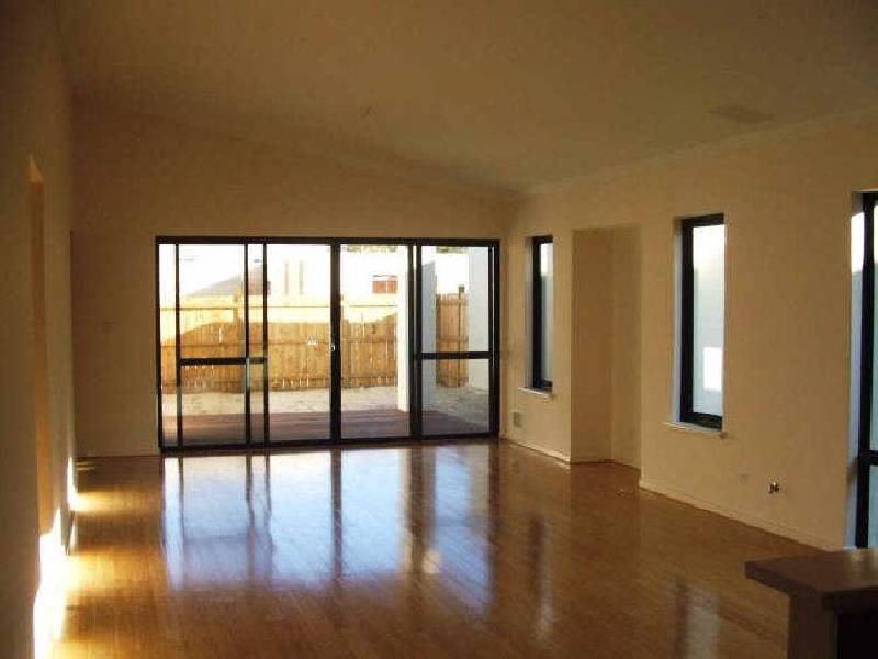 27 Pacifica Way, Dudley Park WA 6210