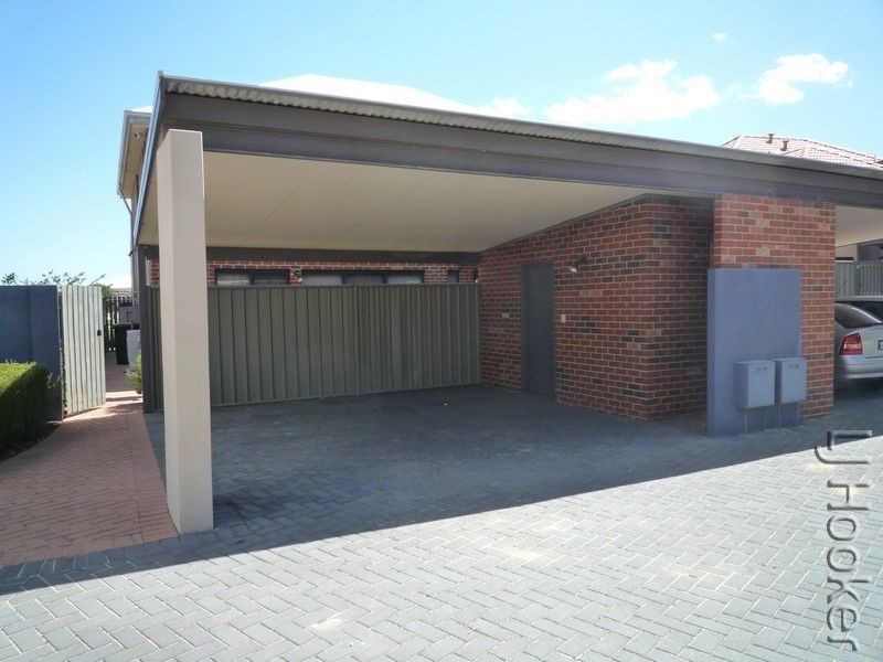 15/1 Mariners Cove Drive, Dudley Park WA 6210