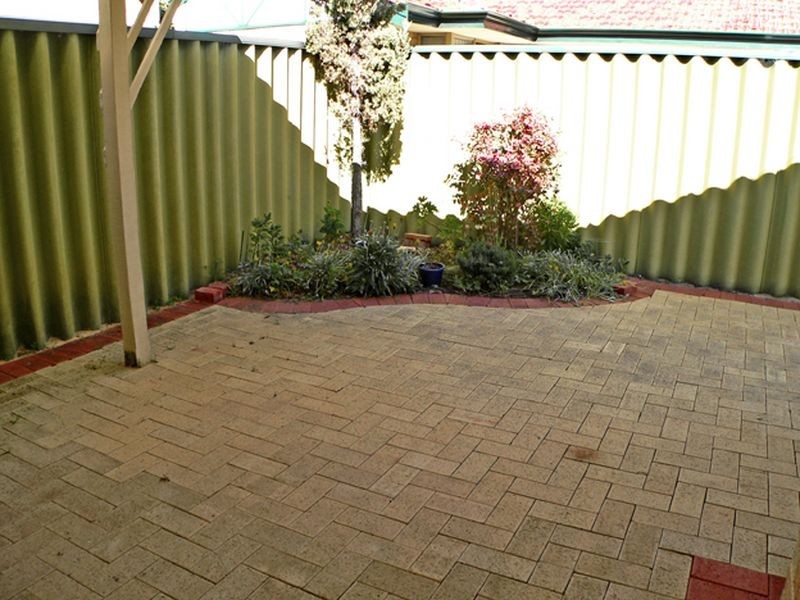 16/78-80 Oakmont Avenue, Meadow Springs WA 6210