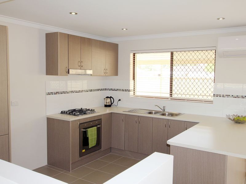 10 Gillark Street, Dudley Park WA 6210