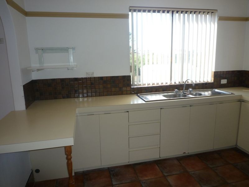 8/24 Halls Head Parade, Halls Head WA 6210