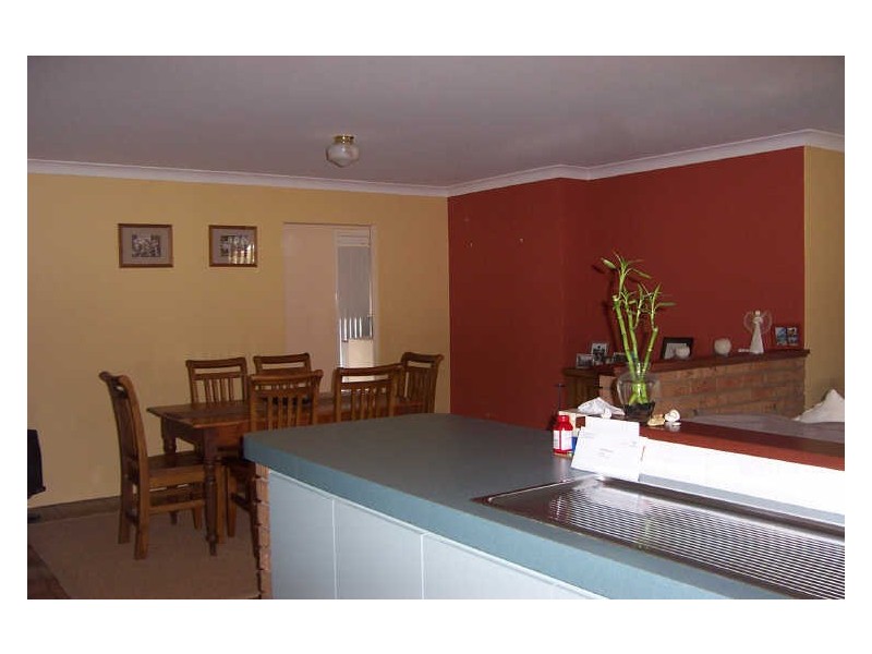 1 Seaton Close, Halls Head WA 6210