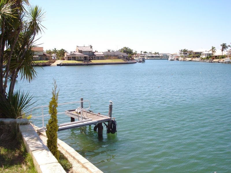 73 Blackwood parade, Dudley Park WA 6210