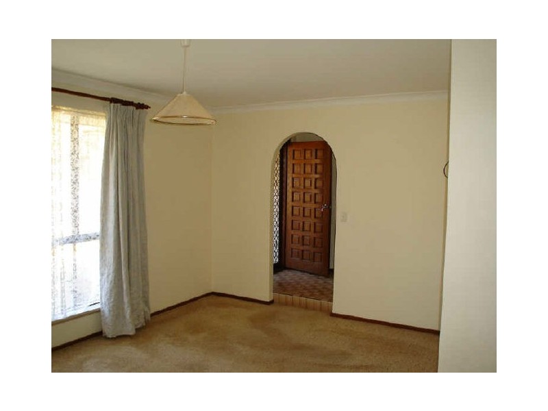 37 Glencoe Parade, Halls Head WA 6210