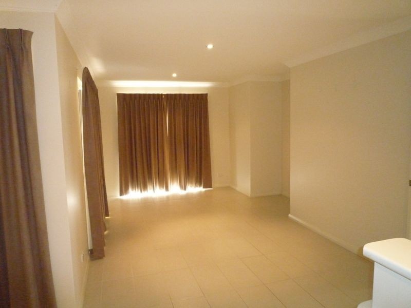 5 Zamia Loop, Wannanup WA 6210