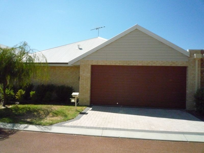 5 Zamia Loop, Wannanup WA 6210