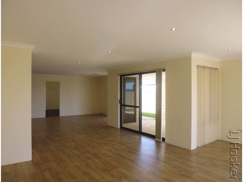 48 Cawana Parkway, Lakelands WA 6180