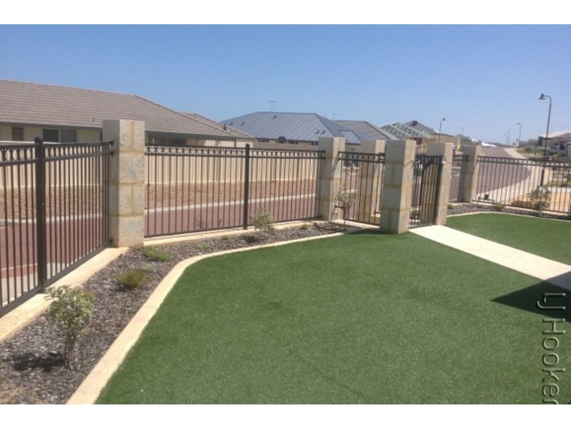 48 Cawana Parkway, Lakelands WA 6180