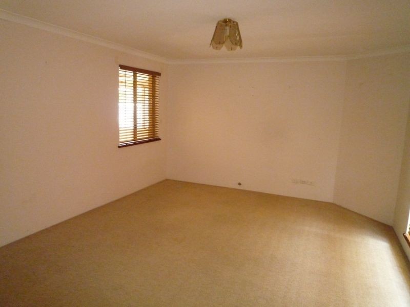9 St Laurent Close, Greenfields WA 6210