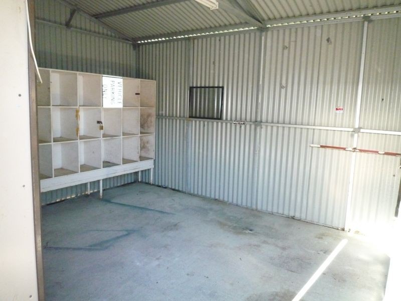 153 Peelwood Parade, Halls Head WA 6210