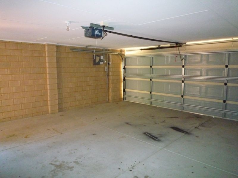 153 Peelwood Parade, Halls Head WA 6210