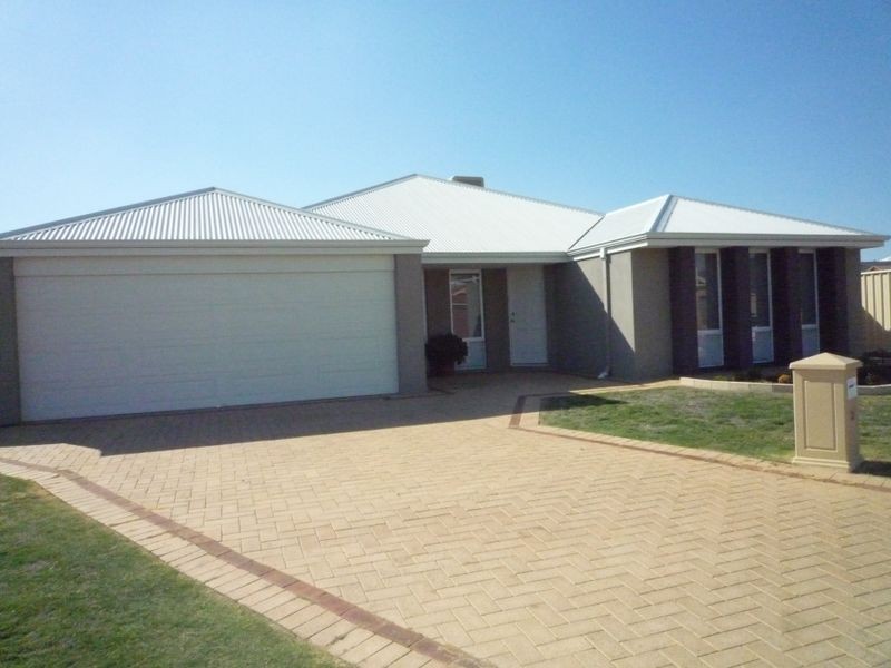 28 Lismore Ridge, Lakelands WA 6180