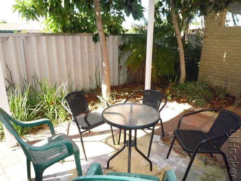 3/2 Creery Street, Dudley Park WA 6210