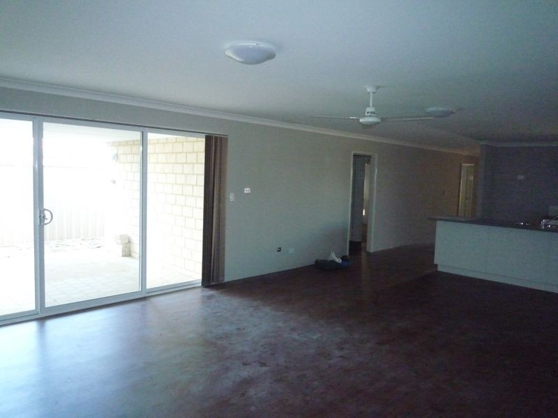30 Illyarrie Avenue, Falcon WA 6210