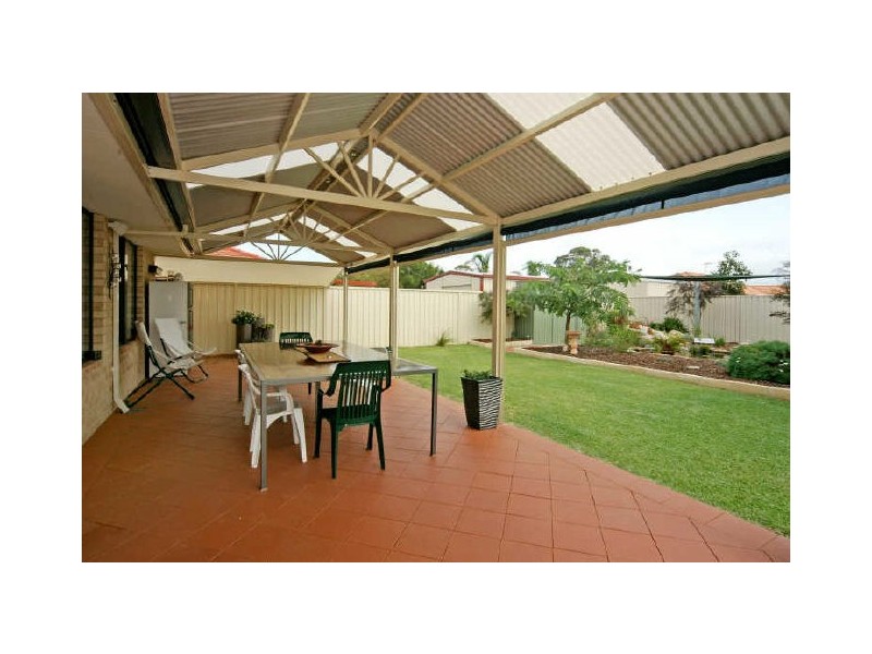 8 Beagle Court, Falcon WA 6210