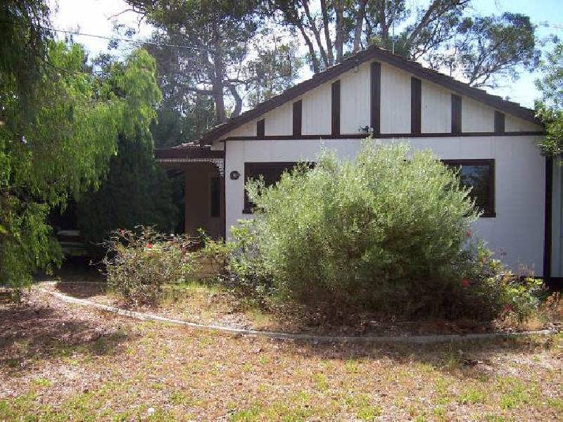 6 Banjup Road, Greenfields WA 6210