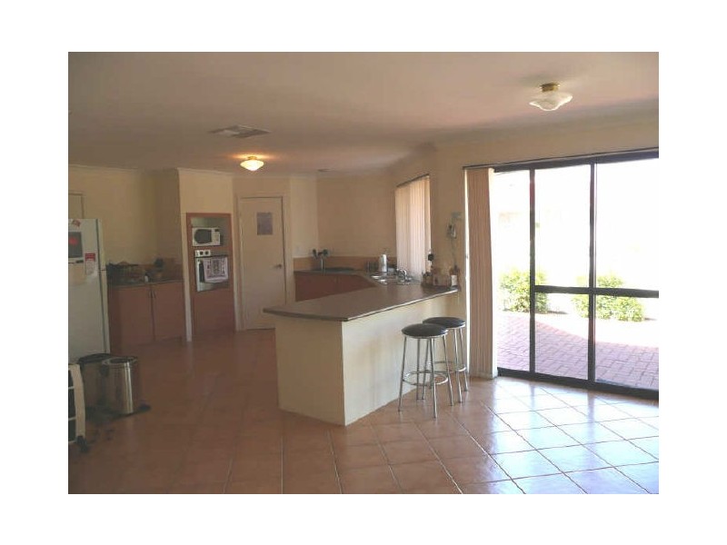 22 Portrush Parade, Meadow Springs WA 6210