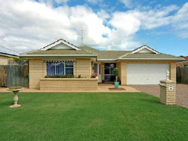 2 Quayside Close, Halls Head WA 6210