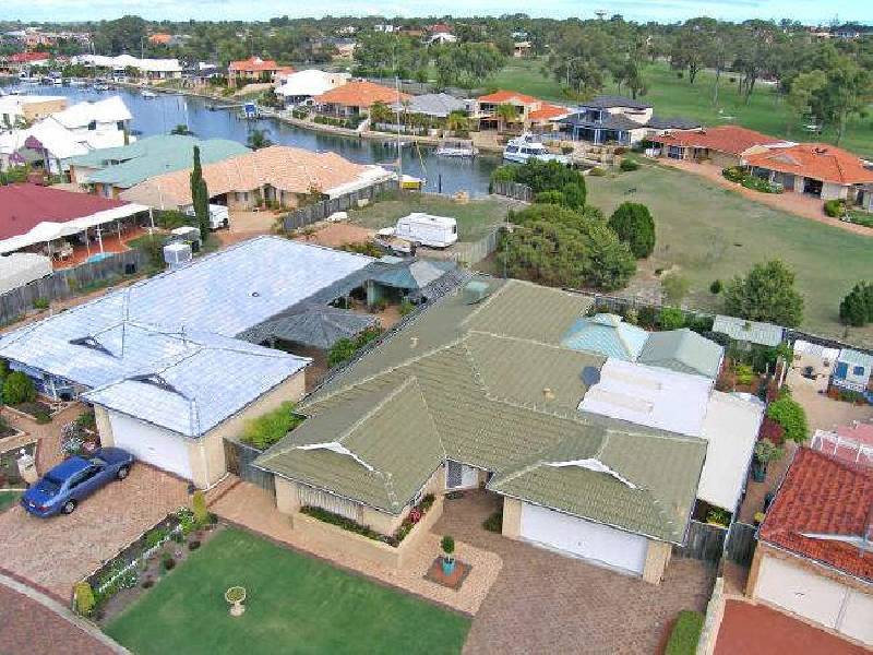 2 Quayside Close, Halls Head WA 6210