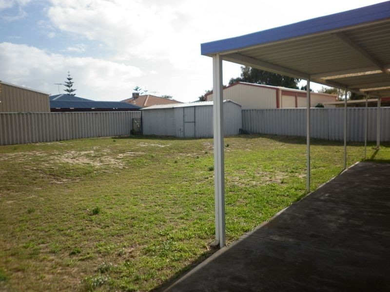 41 Tamarisk Drive, Halls Head WA 6210