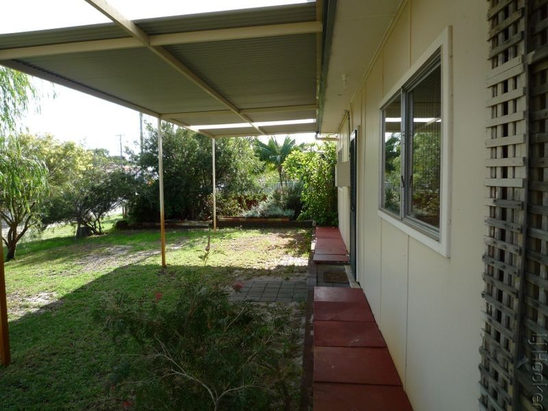 31 Dorothy Avenue, Falcon WA 6210