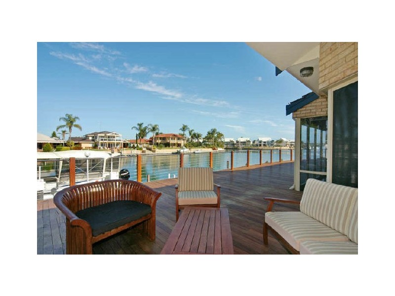 12 Ashburton Court, Dudley Park WA 6210