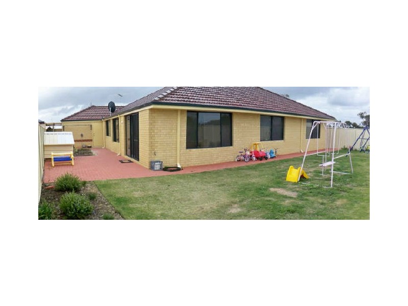 3 Albina Chase, Lakelands WA 6210