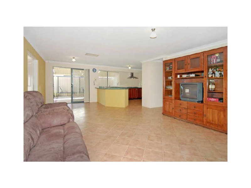 10 Regia Pass, Madora Bay WA 6210