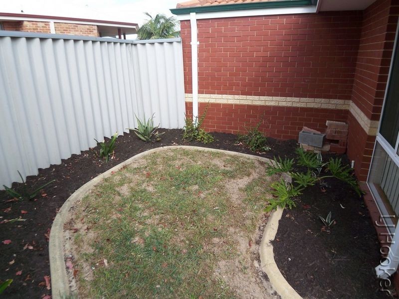 6A Bucentaur Place, Halls Head WA 6210