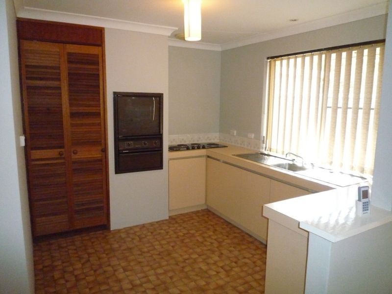 8/7 Karara Close, Halls Head WA 6210