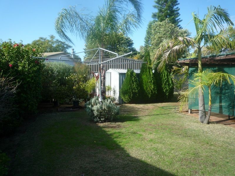 38 Elmore Way, Dudley Park WA 6210