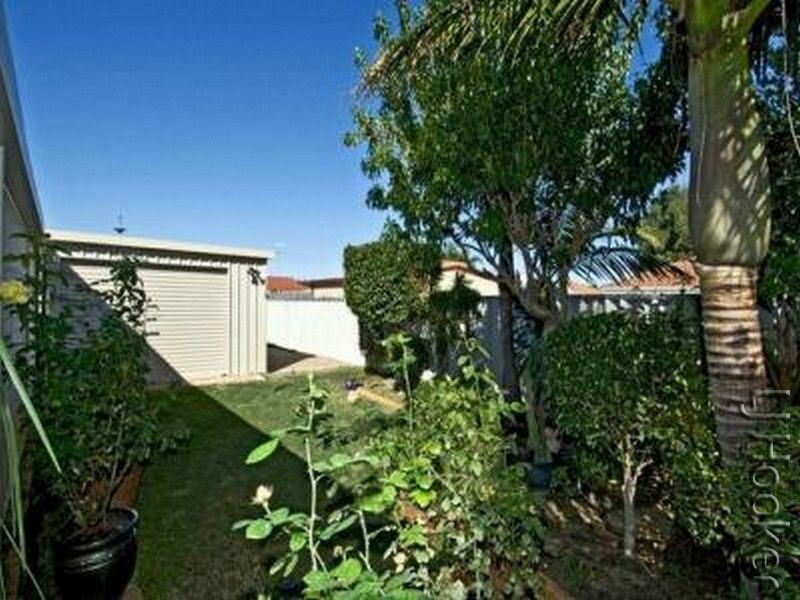 18 Staunton Rise, Halls Head WA 6210