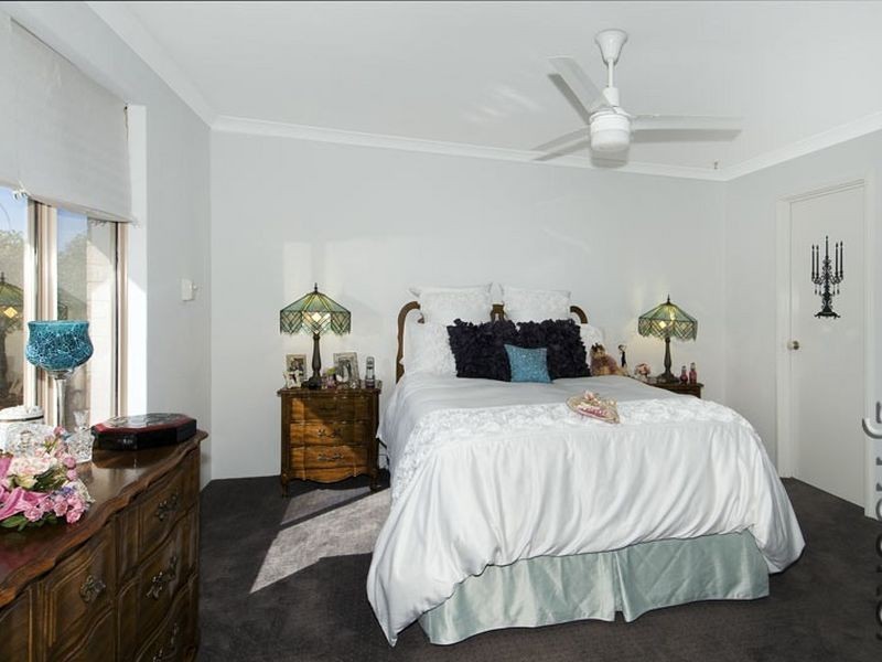 18 Staunton Rise, Halls Head WA 6210