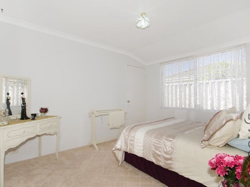 18 Staunton Rise, Halls Head WA 6210