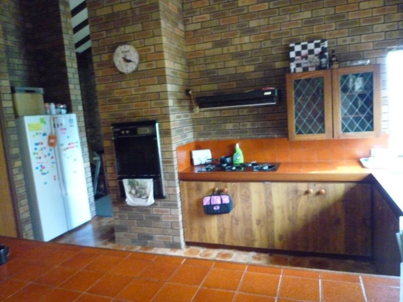 4 Sussex Place, Halls Head WA 6210