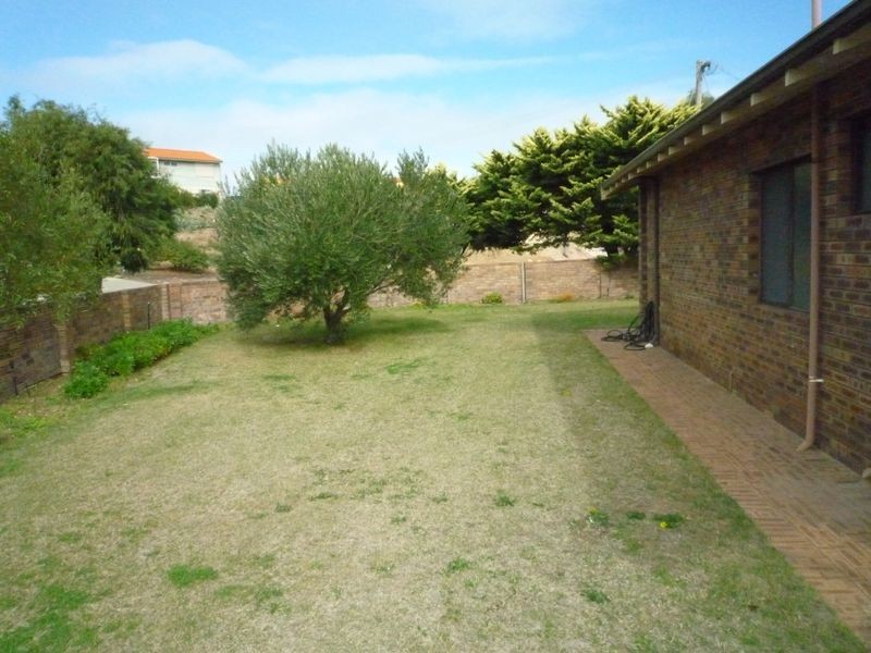 4 Sussex Place, Halls Head WA 6210