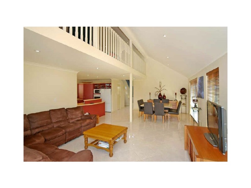 37 Darwin Terrace, Dudley Park WA 6210