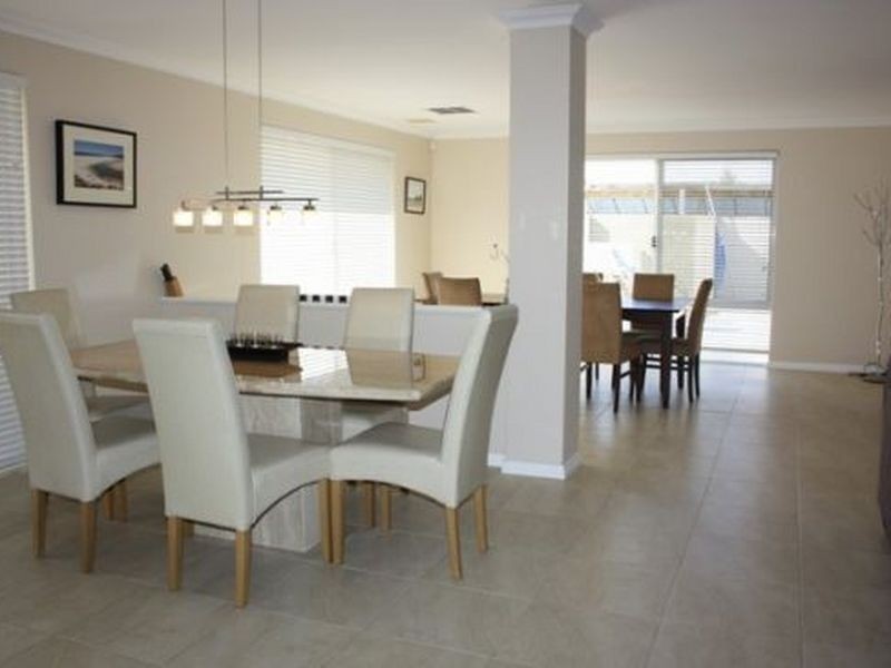 9 Breynia Link, Halls Head WA 6210