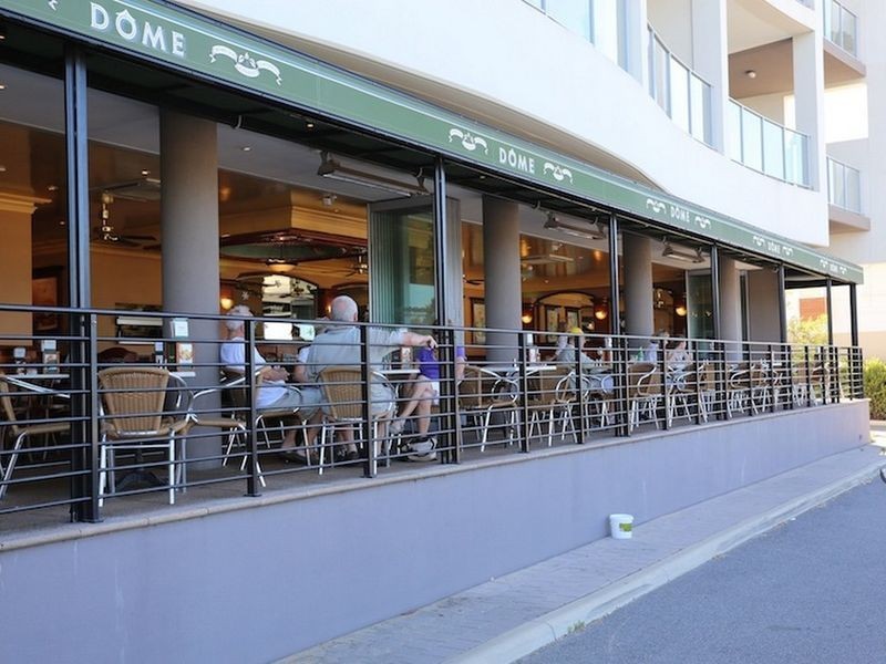 10 Cathryn Street, Halls Head WA 6210