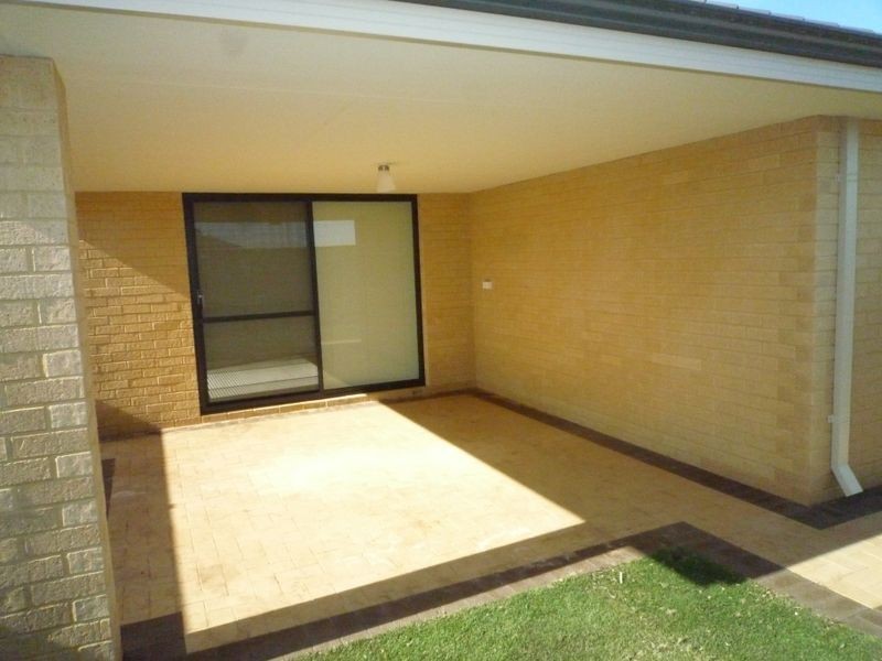 10 Innes Parkway, Lakelands WA 6180