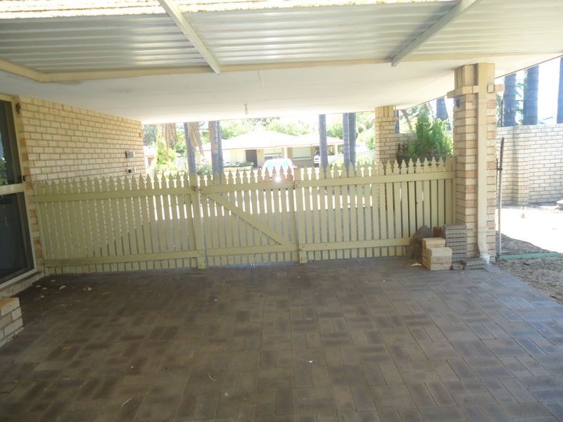 6 Portsea Court, Meadow Springs WA 6210