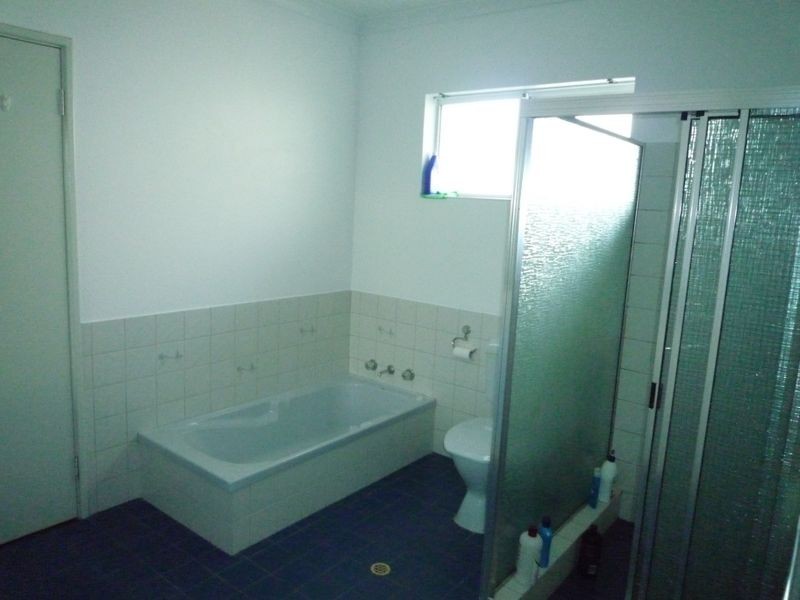 193 Mclarty Road, Halls Head WA 6210